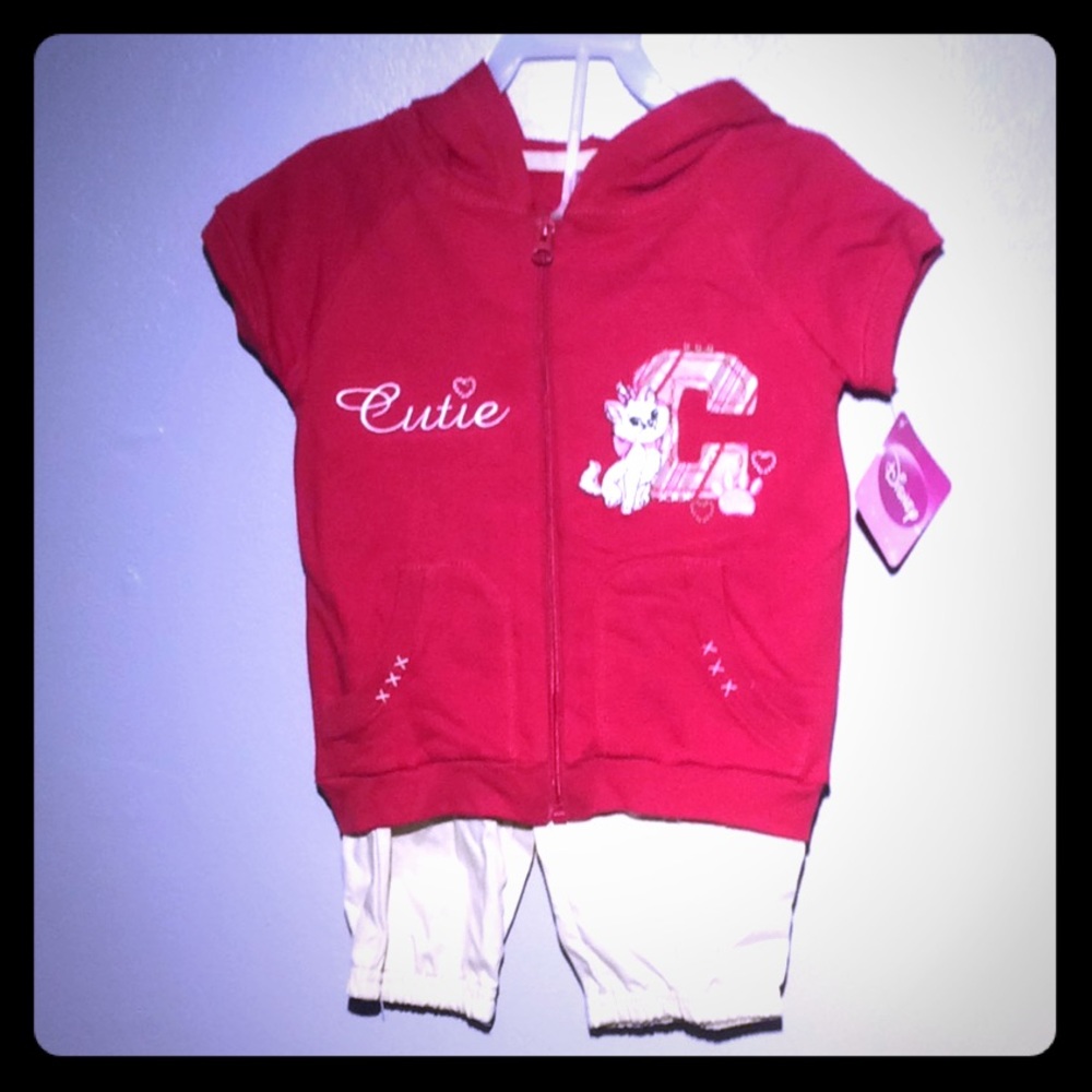 Disney hooded vest and Capri pants set 4T